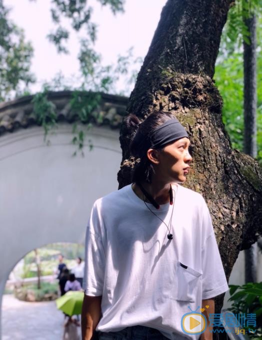 李九霄游客照 李九霄高清写真_李九霄高清剧照