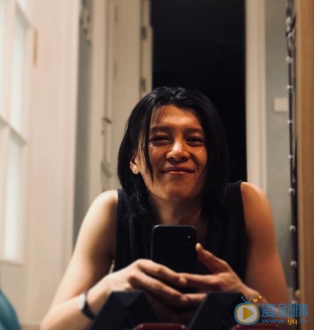 李九霄自拍照 李九霄高清写真_李九霄高清剧照