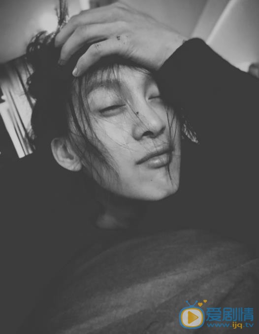 李九霄自拍照 李九霄高清写真_李九霄高清剧照