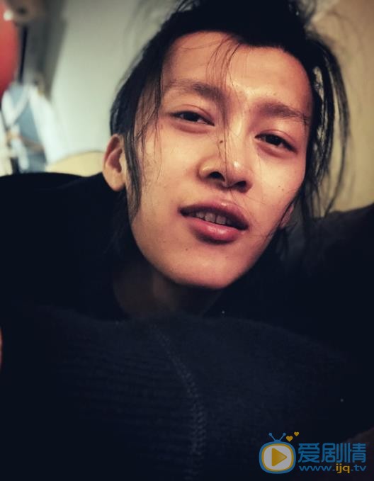 李九霄自拍照 李九霄高清写真_李九霄高清剧照