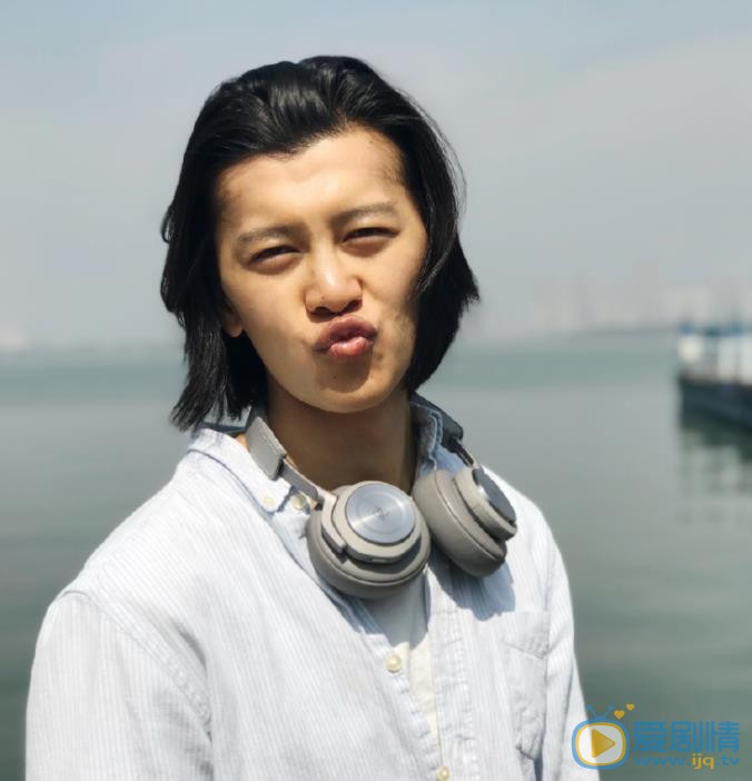 李九霄游客照 李九霄高清写真_李九霄高清剧照