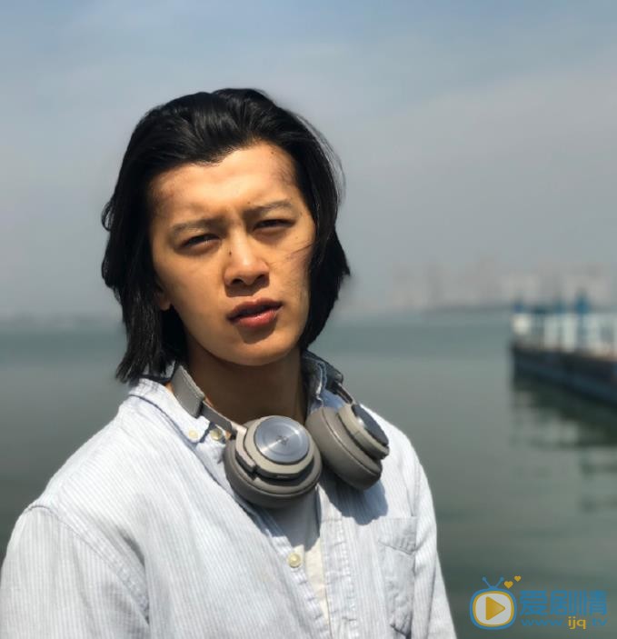 李九霄游客照 李九霄高清写真_李九霄高清剧照