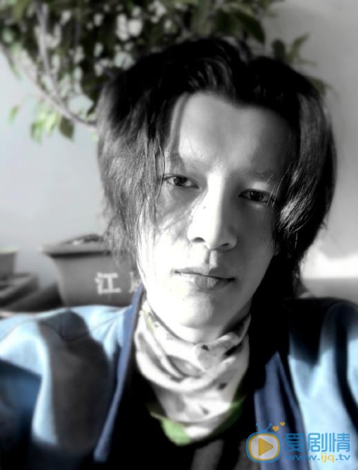 李九霄自拍照 李九霄高清写真_李九霄高清剧照