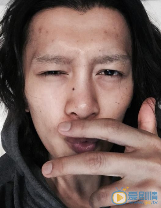 李九霄自拍照 李九霄高清写真_李九霄高清剧照