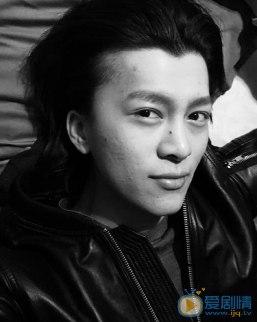 李九霄自拍照 李九霄高清写真_李九霄高清剧照