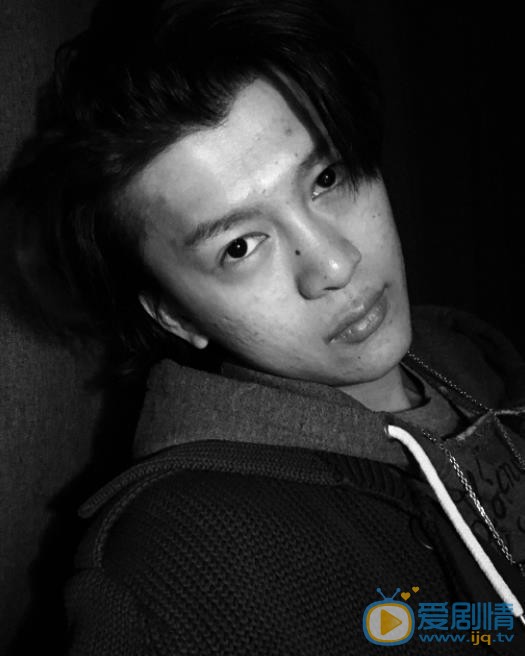 李九霄自拍照 李九霄高清写真_李九霄高清剧照