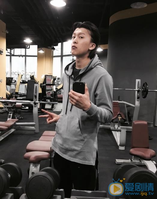 李九霄生活照 李九霄高清写真_李九霄高清剧照