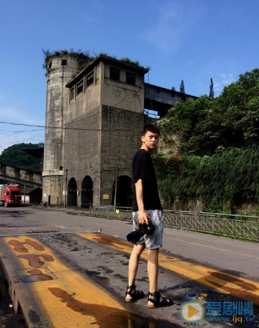 李九霄街拍照 李九霄高清写真_李九霄高清剧照