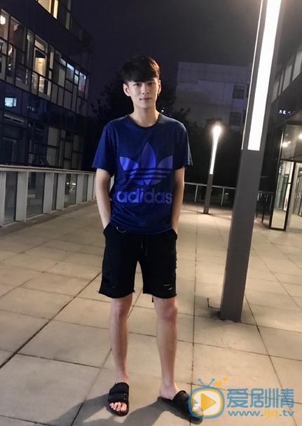 盛英豪生活照 盛英豪高清写真_盛英豪高清剧照