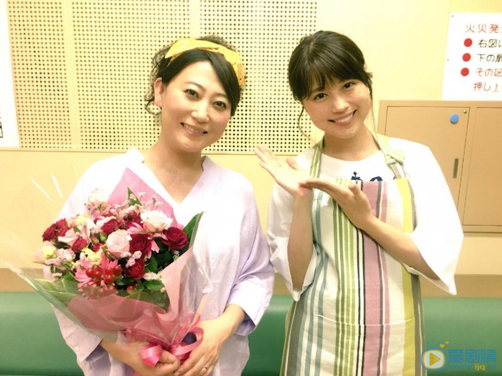 有村架纯与人合照 有村架纯高清写真_有村架纯高清剧照