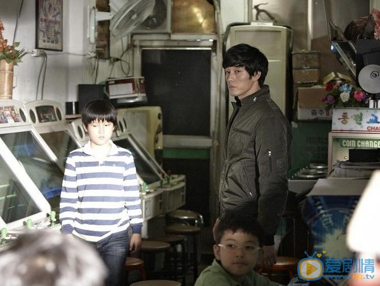 苏志燮《上班族》剧照 苏志燮高清写真_苏志燮高清剧照