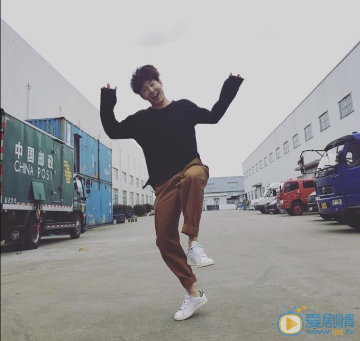 李昕亮生活照 李昕亮高清写真_李昕亮高清剧照