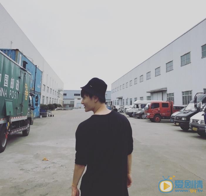 李昕亮生活照 李昕亮高清写真_李昕亮高清剧照