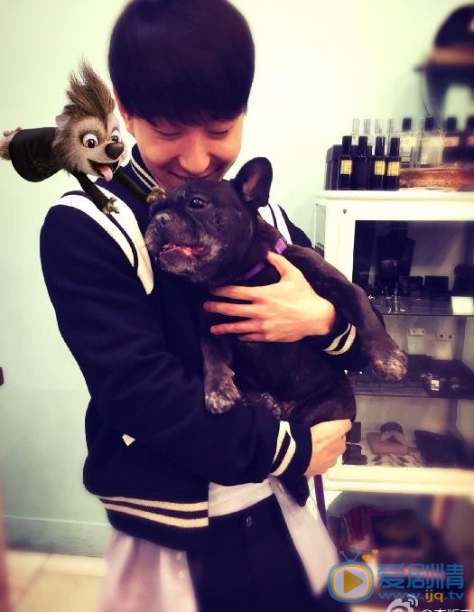 李昕亮生活照 李昕亮高清写真_李昕亮高清剧照