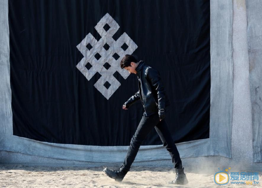 李昕亮《武动乾坤》剧照 李昕亮高清写真_李昕亮高清剧照