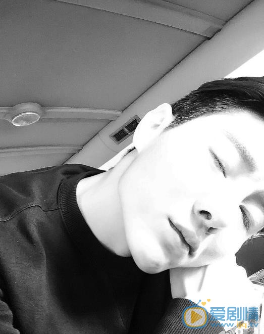 李昕亮生活照 李昕亮高清写真_李昕亮高清剧照
