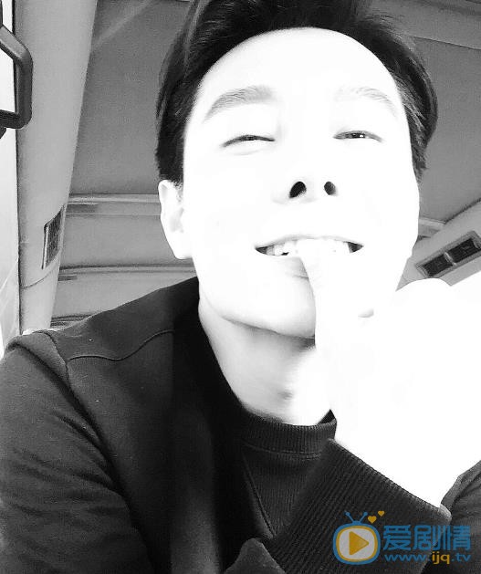 李昕亮生活照 李昕亮高清写真_李昕亮高清剧照
