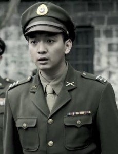 为青春点赞胡睿的奶奶要找的人是谁？找的那个人和她有什么关系？