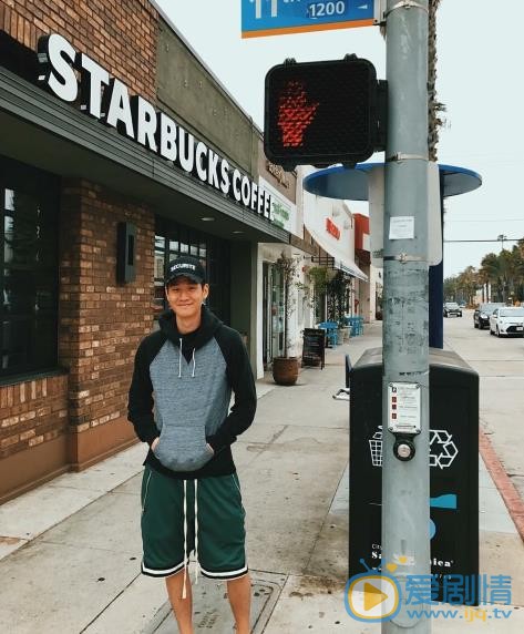 周兴哲生活照 周兴哲高清写真_周兴哲高清剧照