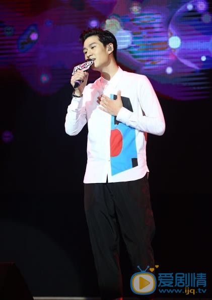 周兴哲现场照 周兴哲高清写真_周兴哲高清剧照