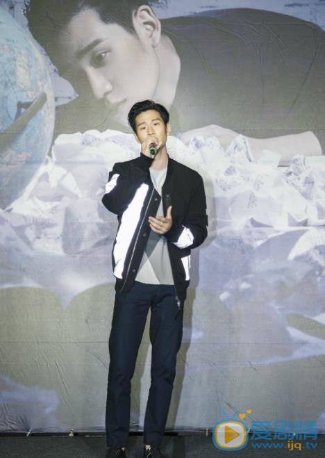 周兴哲现场照 周兴哲高清写真_周兴哲高清剧照