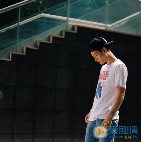 周兴哲生活照 周兴哲高清写真_周兴哲高清剧照