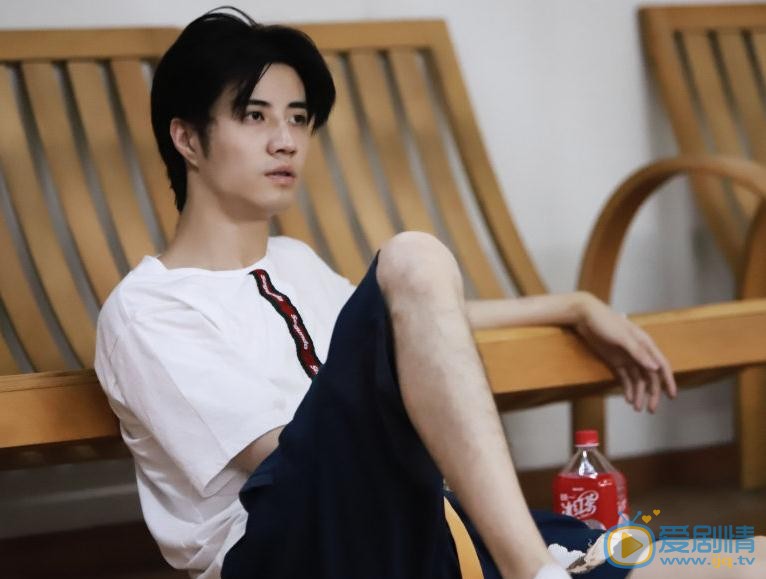 许乐骁练舞照 许乐骁高清写真_许乐骁高清剧照