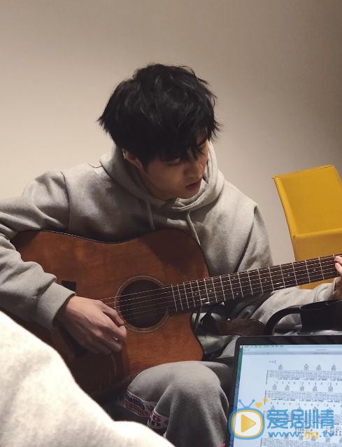 许乐骁生活照 许乐骁高清写真_许乐骁高清剧照