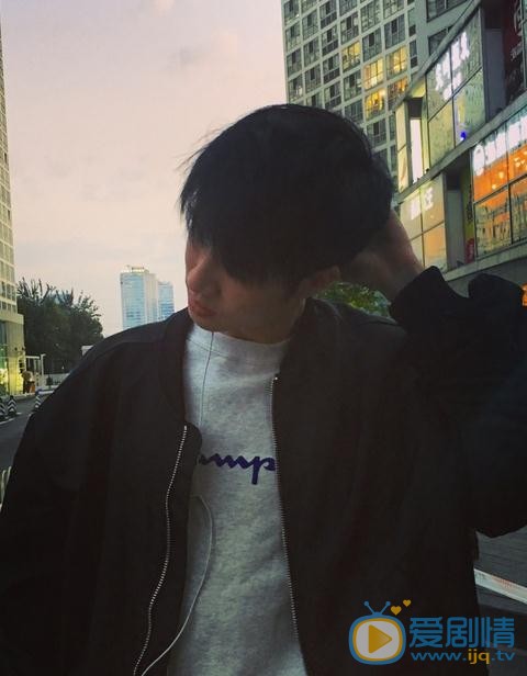 许乐骁生活照 许乐骁高清写真_许乐骁高清剧照