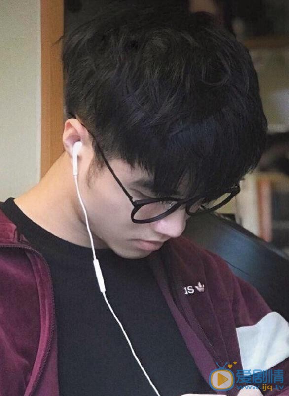 许乐骁生活照 许乐骁高清写真_许乐骁高清剧照