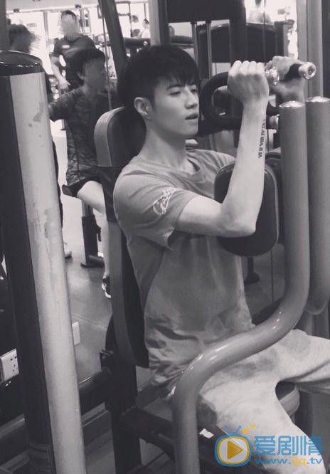 许乐骁生活照 许乐骁高清写真_许乐骁高清剧照