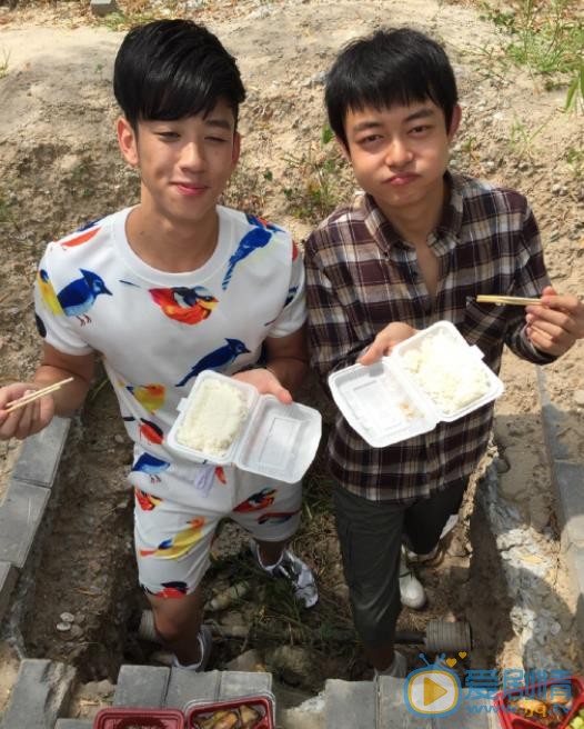 陈慕与他人合照 陈慕高清写真_陈慕高清剧照