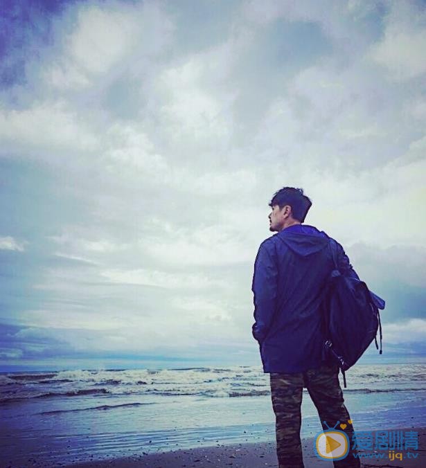 萧正楠户外旅行 萧正楠高清写真_萧正楠高清剧照
