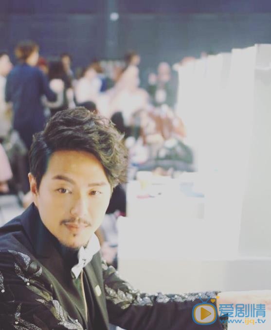 萧正楠生活照 萧正楠高清写真_萧正楠高清剧照