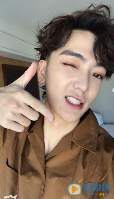 杨梓鑫自拍照 杨梓鑫高清写真_杨梓鑫高清剧照