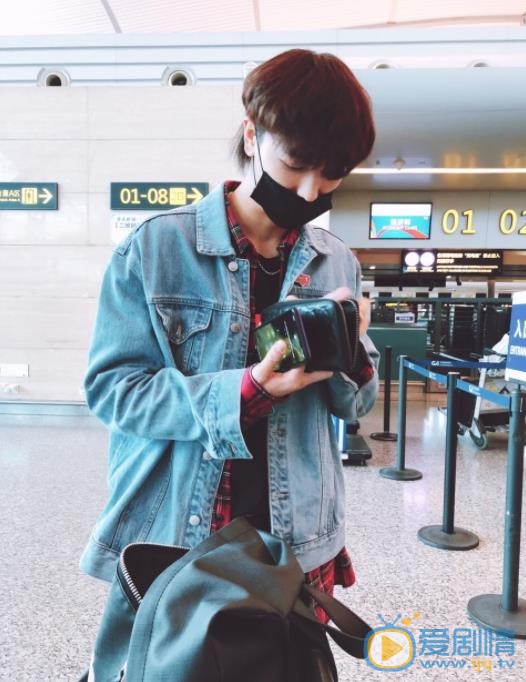杨梓鑫生活写真 杨梓鑫高清写真_杨梓鑫高清剧照