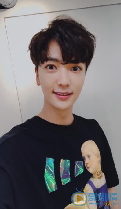 杨梓鑫自拍照 杨梓鑫高清写真_杨梓鑫高清剧照