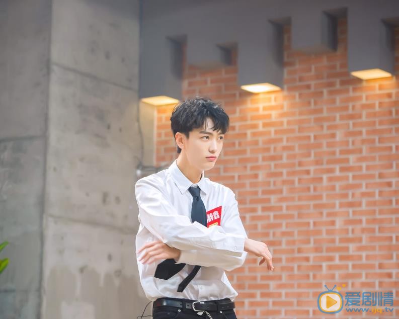 杨梓鑫《快乐男声》节目照 杨梓鑫高清写真_杨梓鑫高清剧照