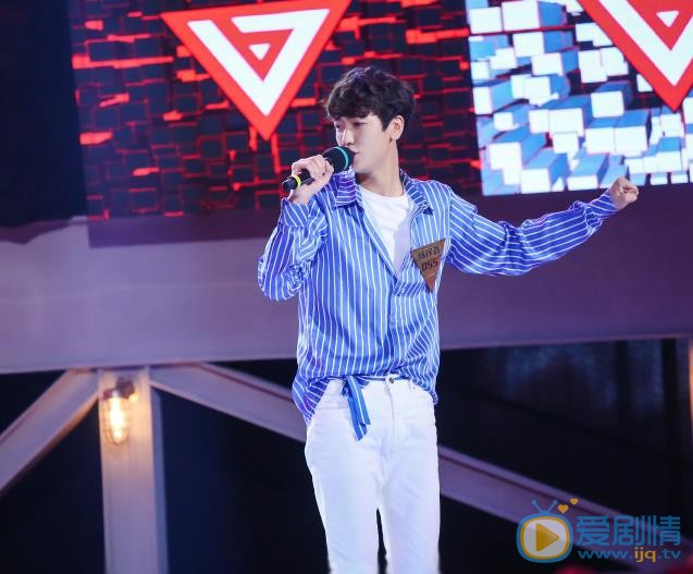 杨梓鑫《快乐男声》节目照 杨梓鑫高清写真_杨梓鑫高清剧照