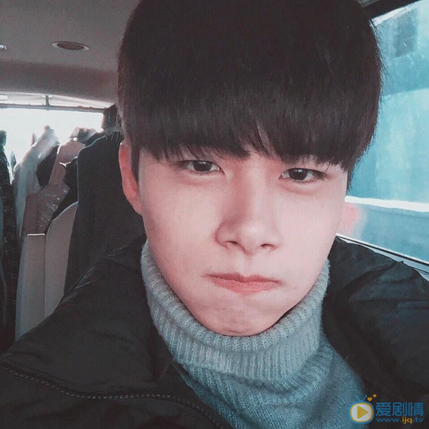 徐志焄帅气自拍照 徐志焄高清写真_徐志焄高清剧照