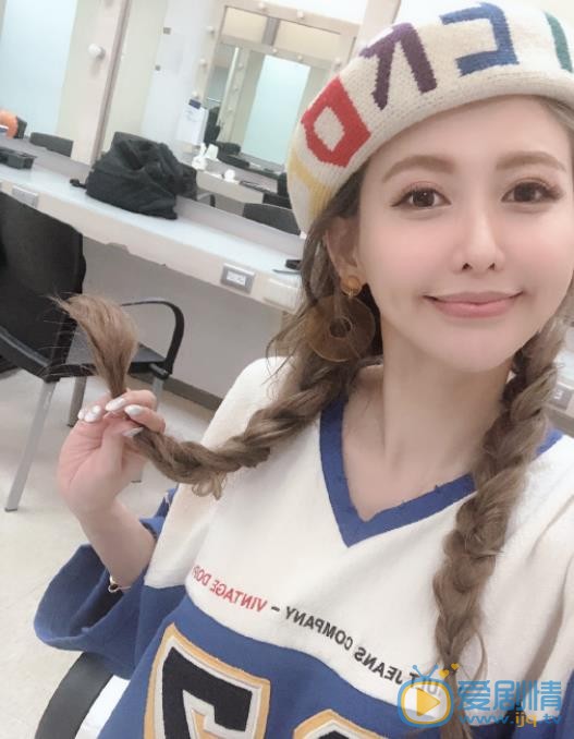 简恺乐自拍照 简恺乐高清写真_简恺乐高清剧照