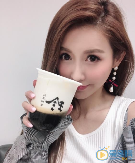 简恺乐自拍照 简恺乐高清写真_简恺乐高清剧照