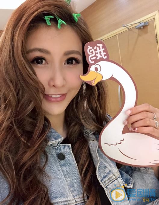简恺乐自拍照 简恺乐高清写真_简恺乐高清剧照