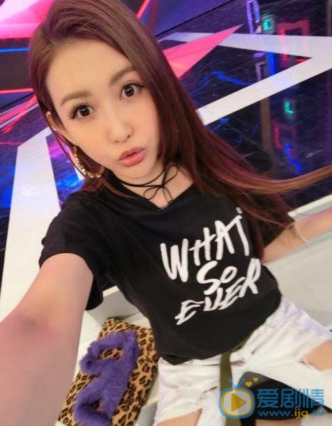 简恺乐自拍照 简恺乐高清写真_简恺乐高清剧照