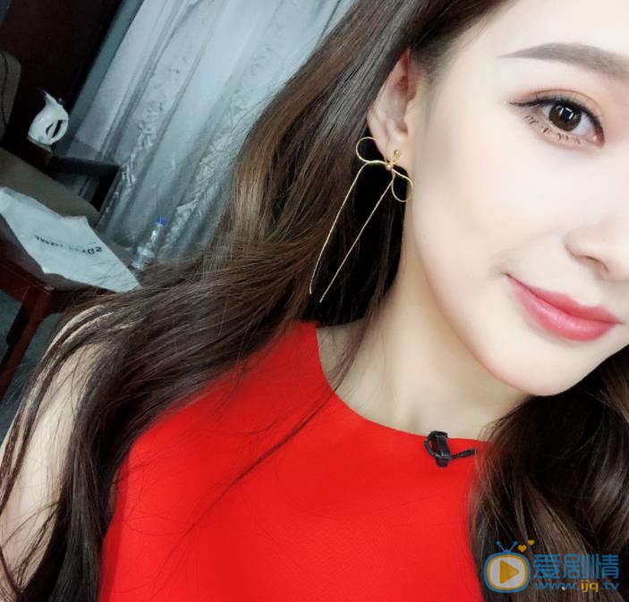 马凡舒自拍照 马凡舒高清写真_马凡舒高清剧照