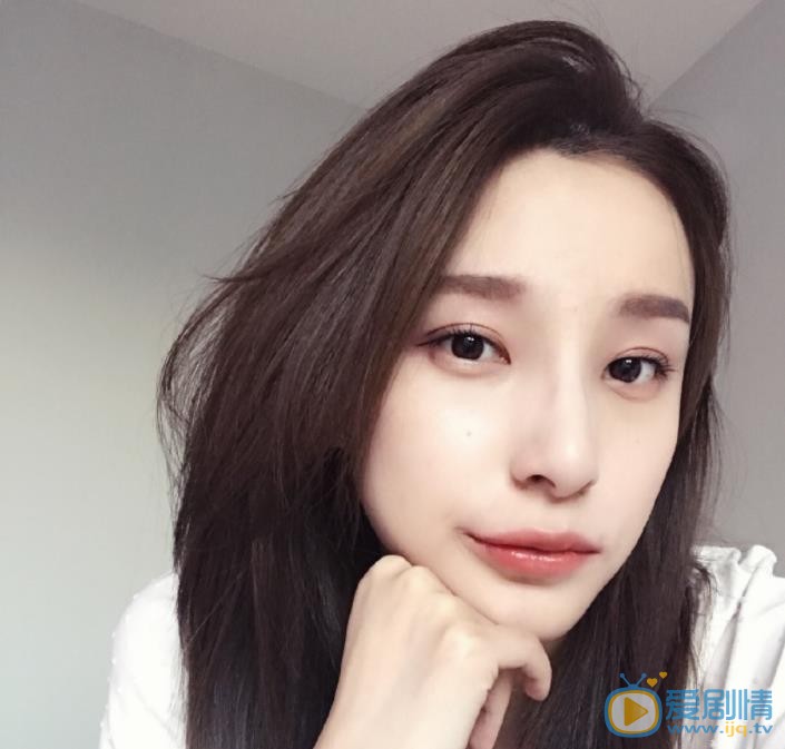 马凡舒自拍照 马凡舒高清写真_马凡舒高清剧照