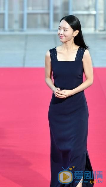 申惠善活动照 申惠善高清写真_申惠善高清剧照
