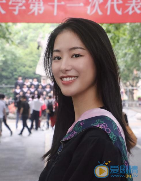 潘启言毕业照 潘启言高清写真_潘启言高清剧照