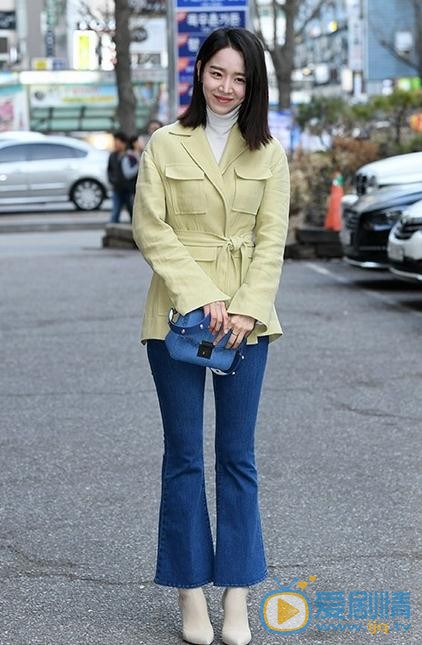 申惠善活动照 申惠善高清写真_申惠善高清剧照