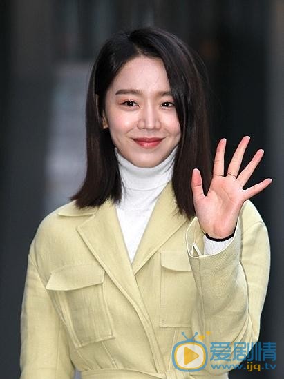 申惠善活动照 申惠善高清写真_申惠善高清剧照